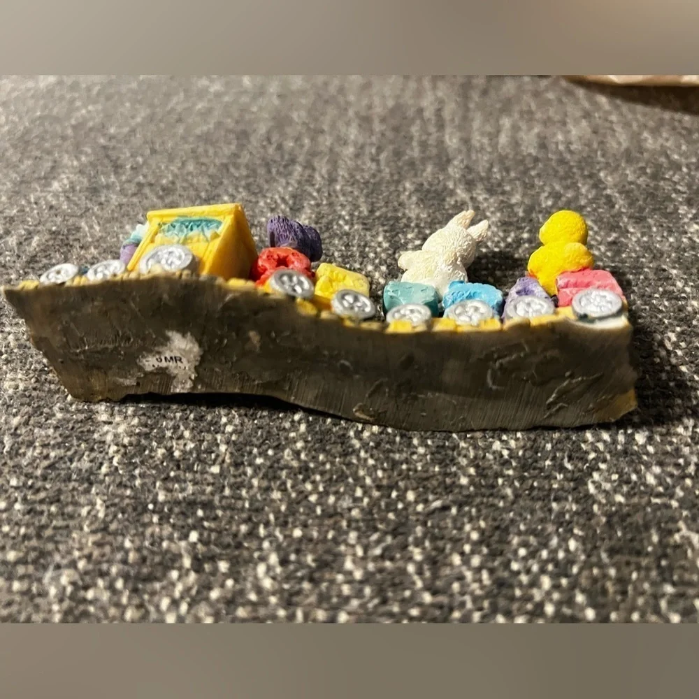 Easter Holiday Train Figurine w Bunnies and Friends